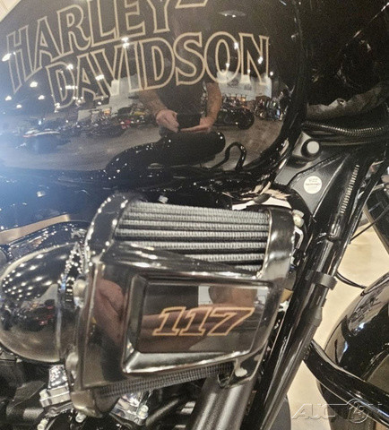 Street Glide® ST