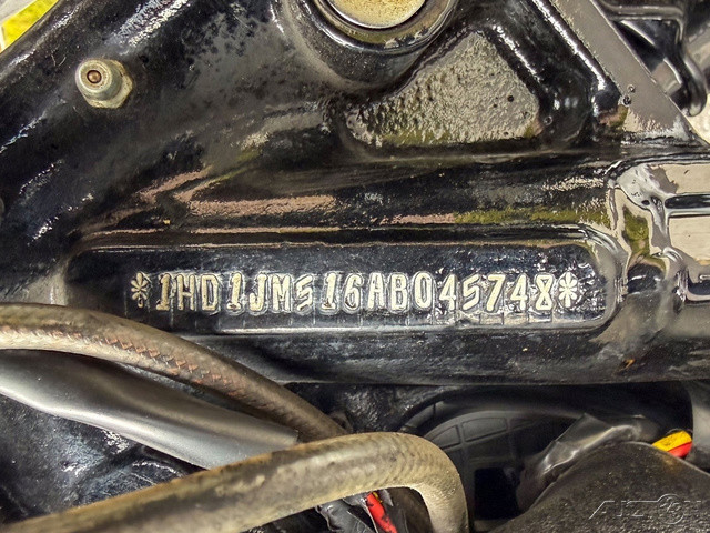 Softail® Cross Bones®