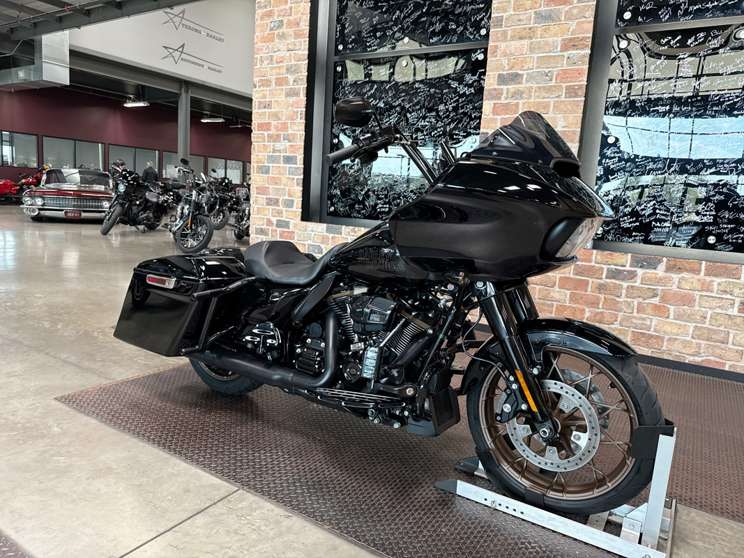 Road Glide® ST