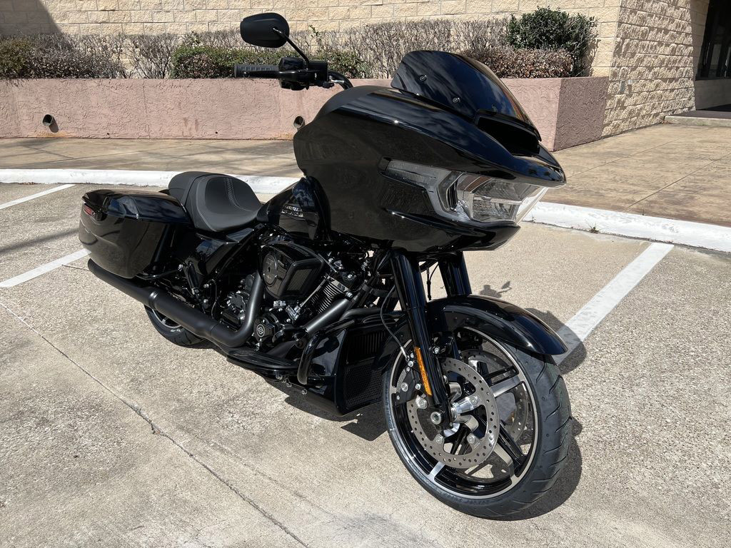 Road Glide®