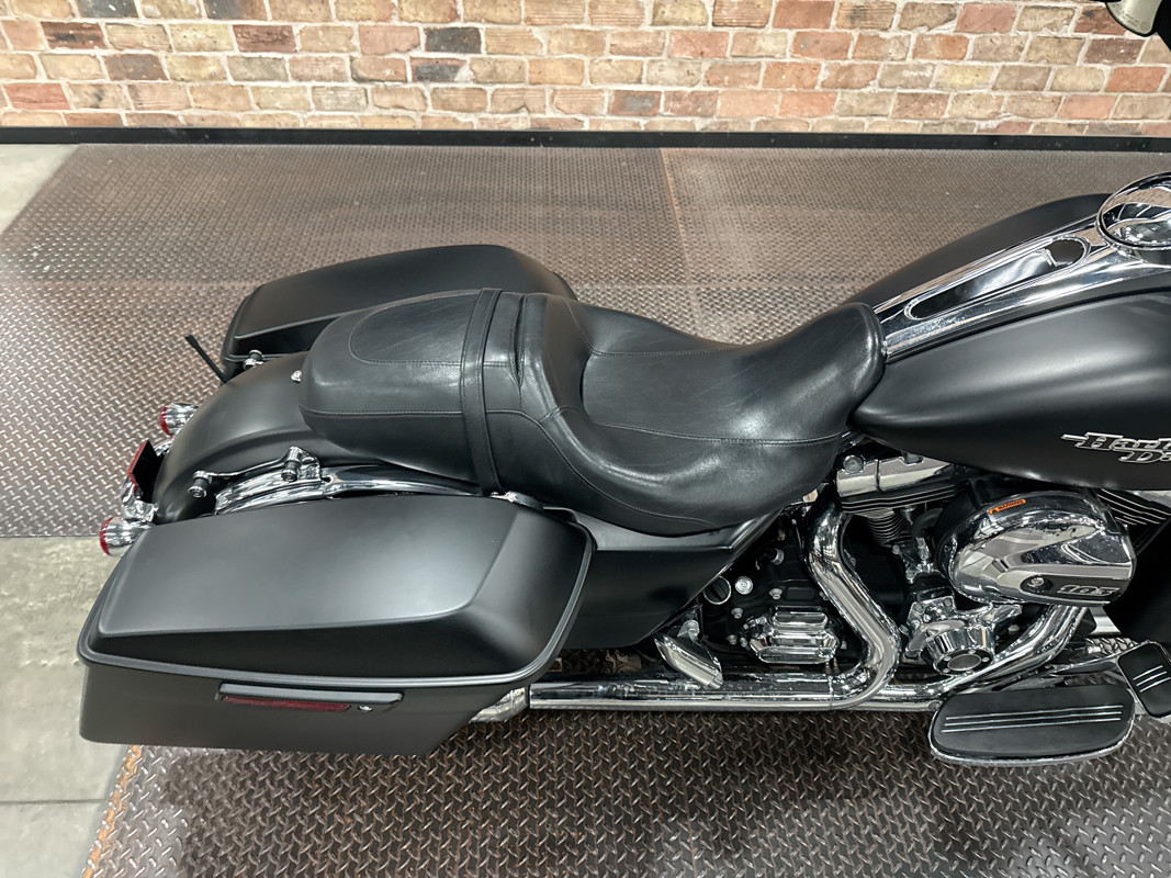 Street Glide®
