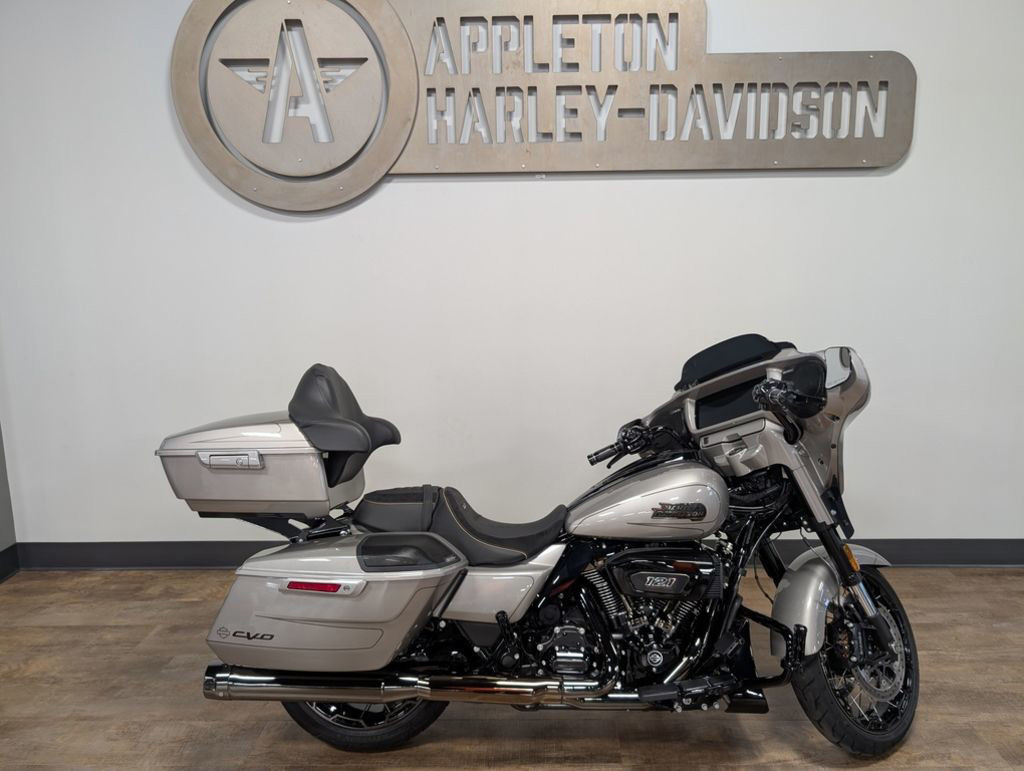 CVO® Street Glide®