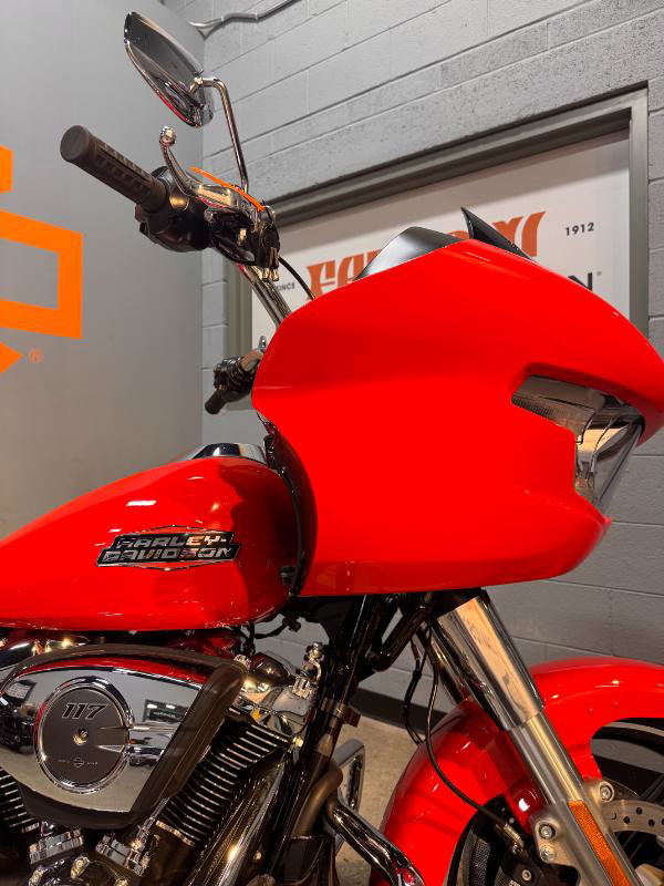 Road Glide®