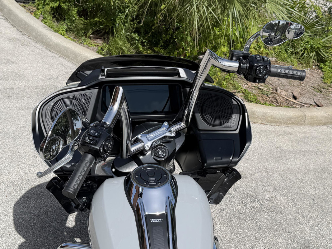 Road Glide®