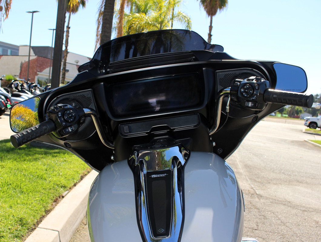 Street Glide®