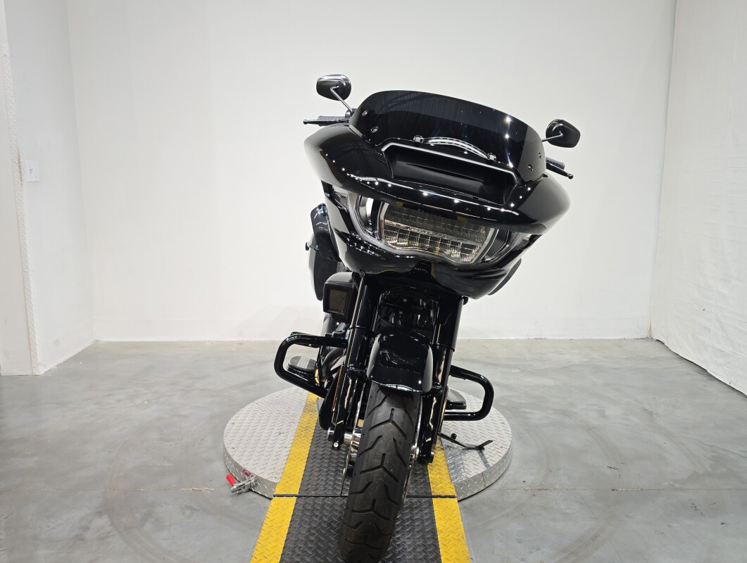 Road Glide®