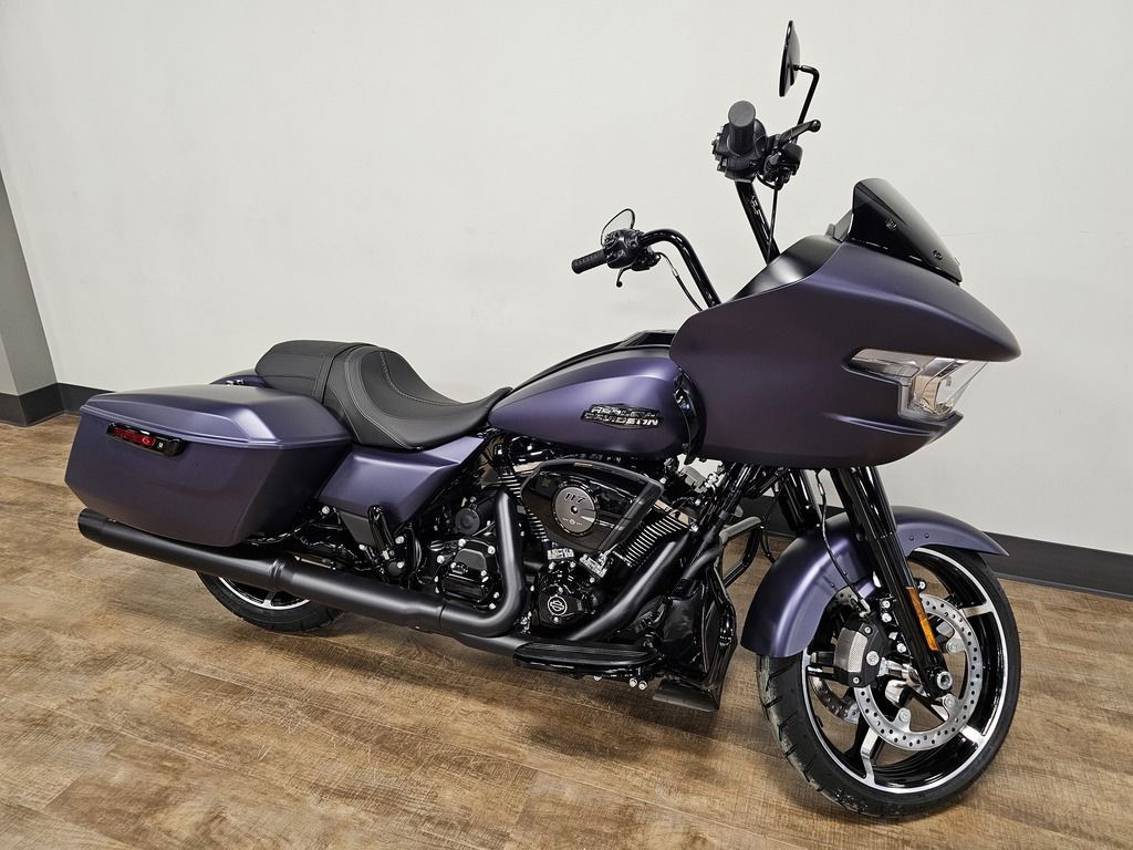 Road Glide®