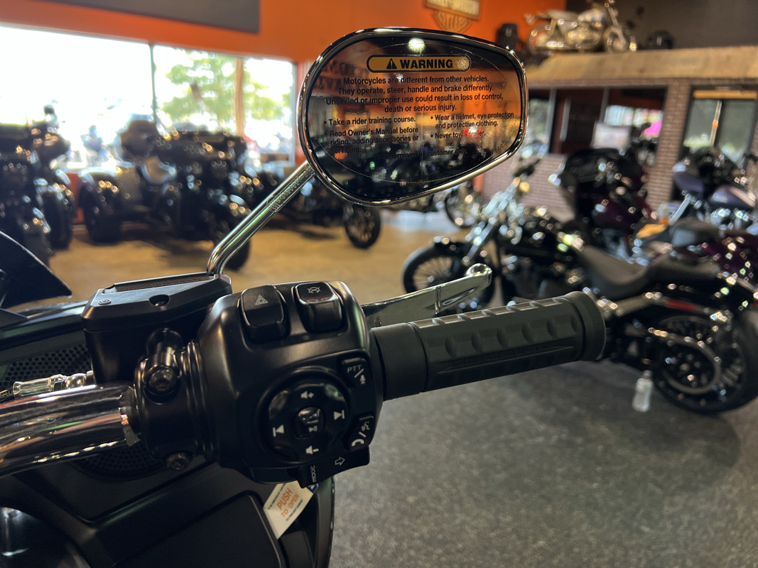 Road Glide®