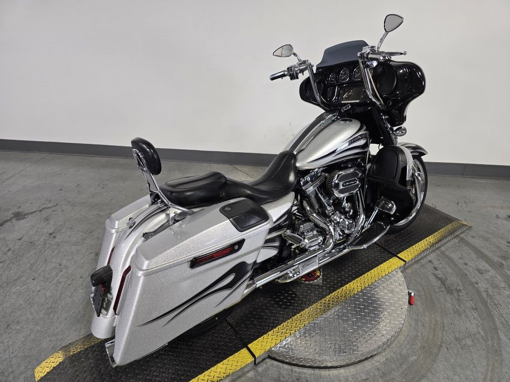 CVO® Street Glide®