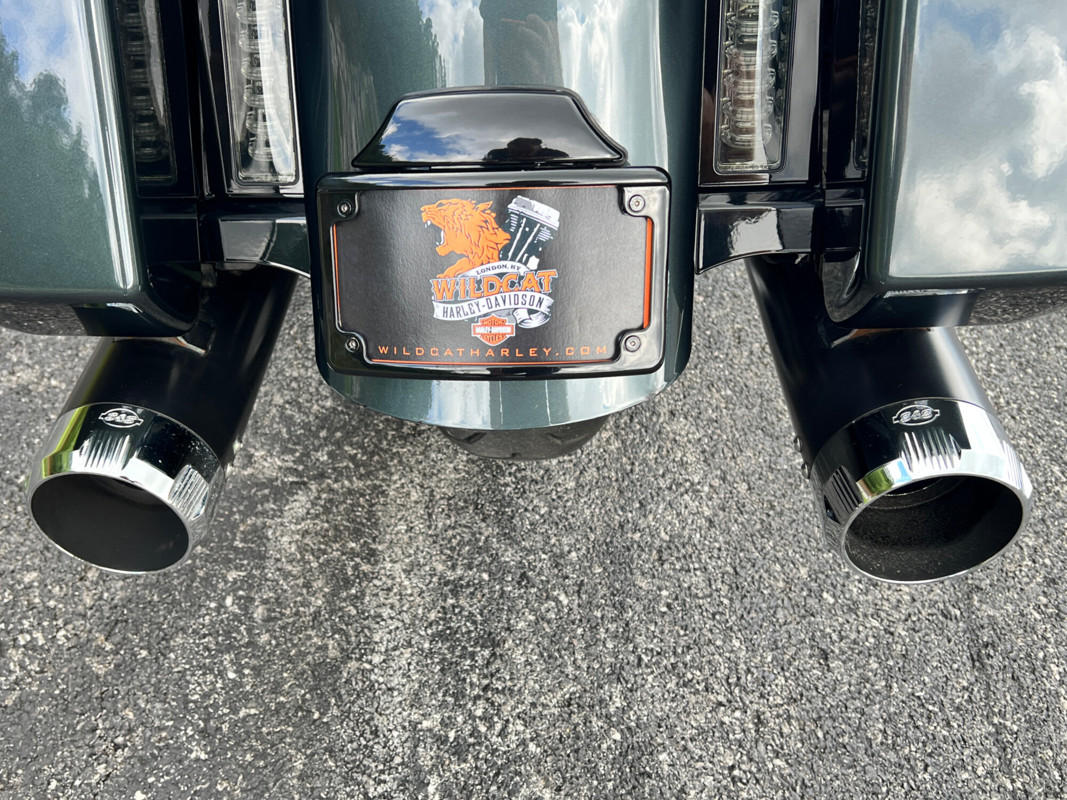 Street Glide®