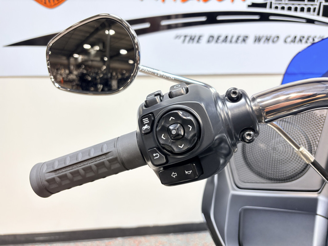 Road Glide®