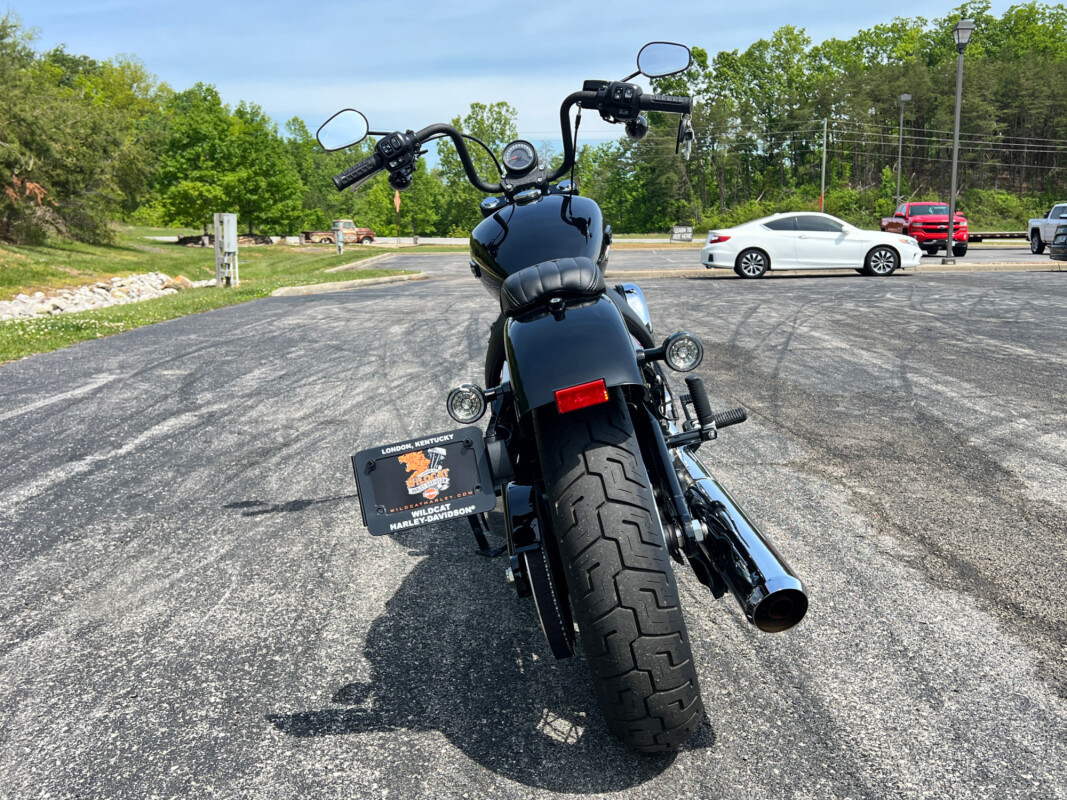 Street Bob®