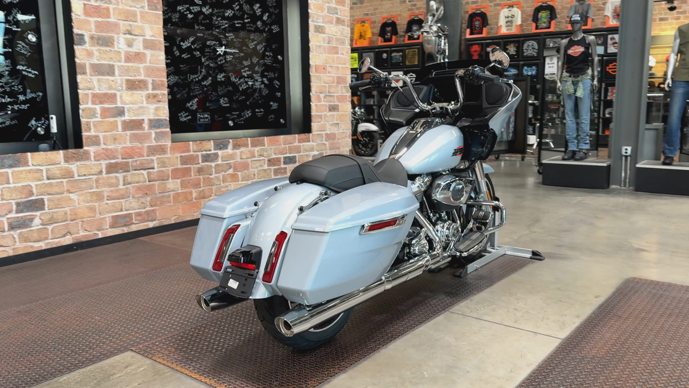 Road Glide®