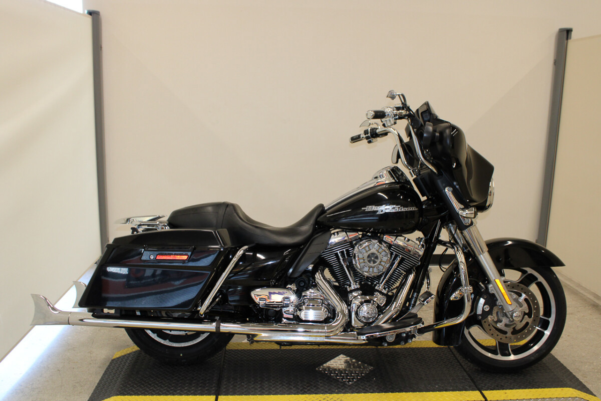 Street Glide®