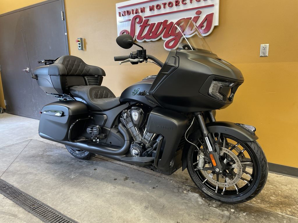 Pursuit Dark Horse Premium Package