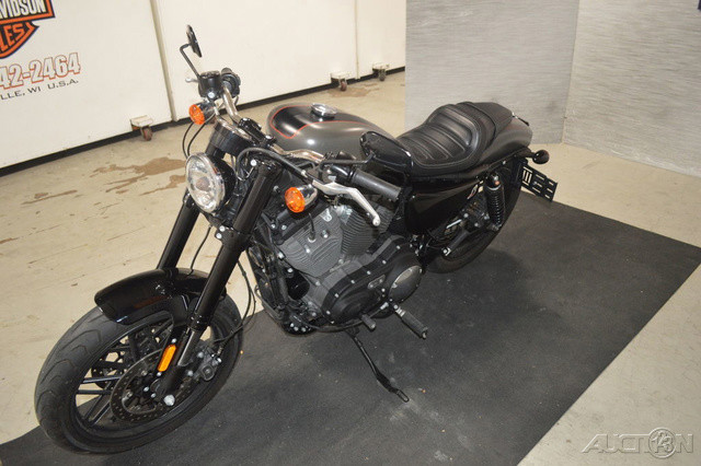 Sportster® Roadster®