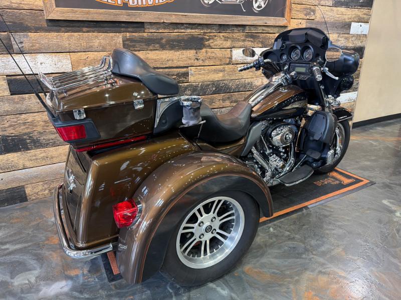 Tri Glide® Ultra Classic® 110th Anniversary