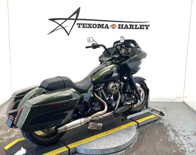 Road Glide®