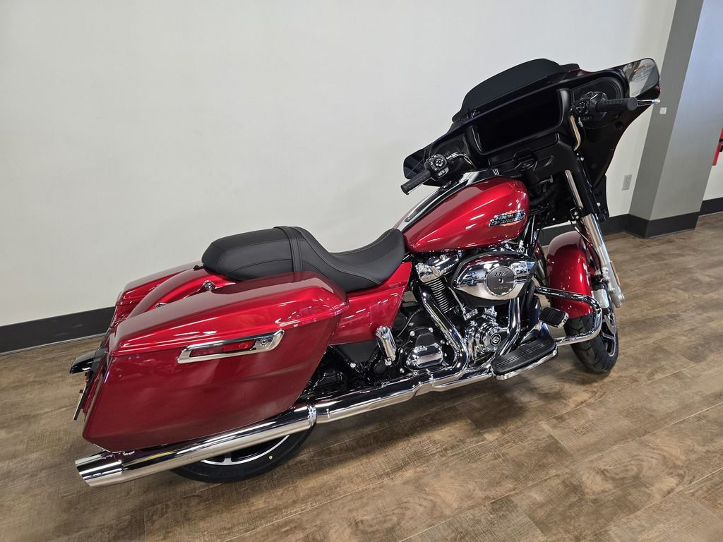 Street Glide®