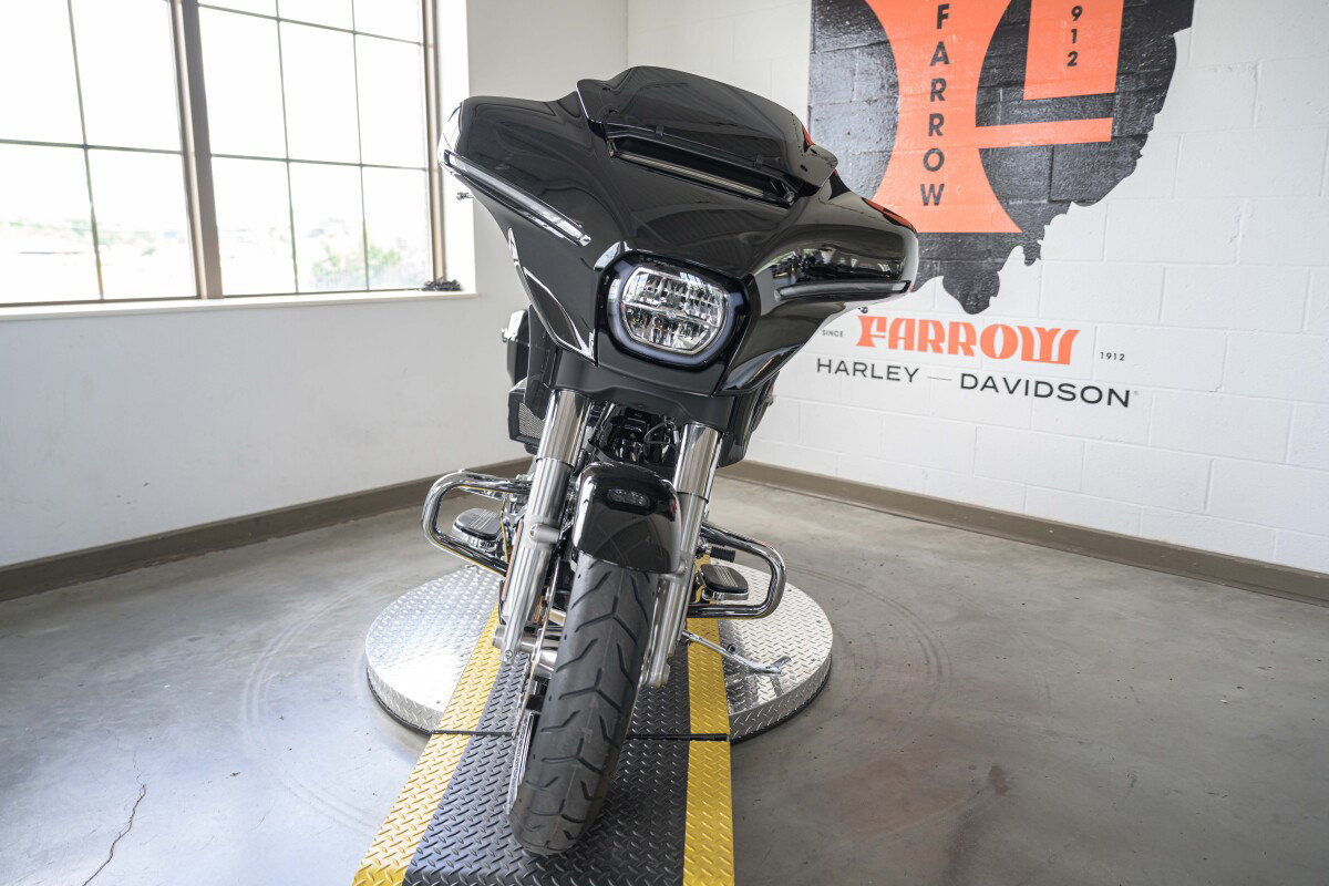 Street Glide®