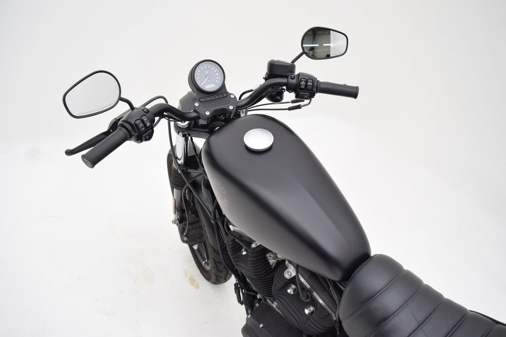 Iron 883®