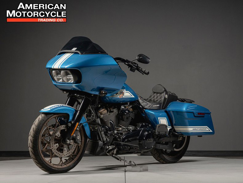 Road Glide® ST
