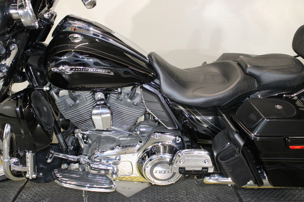CVO® Street Glide®