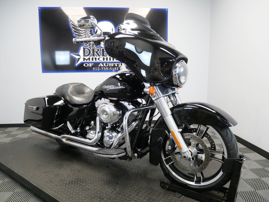 Street Glide®