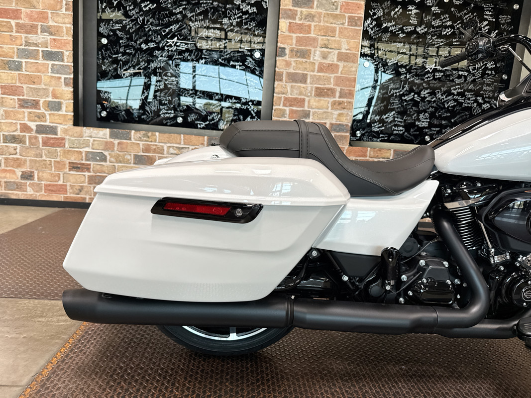 Road Glide®