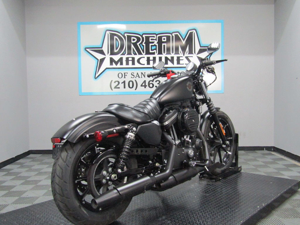 Iron 883®