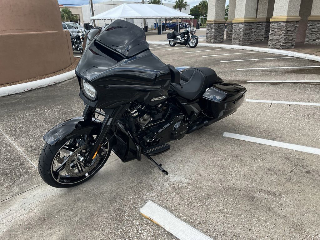Street Glide®