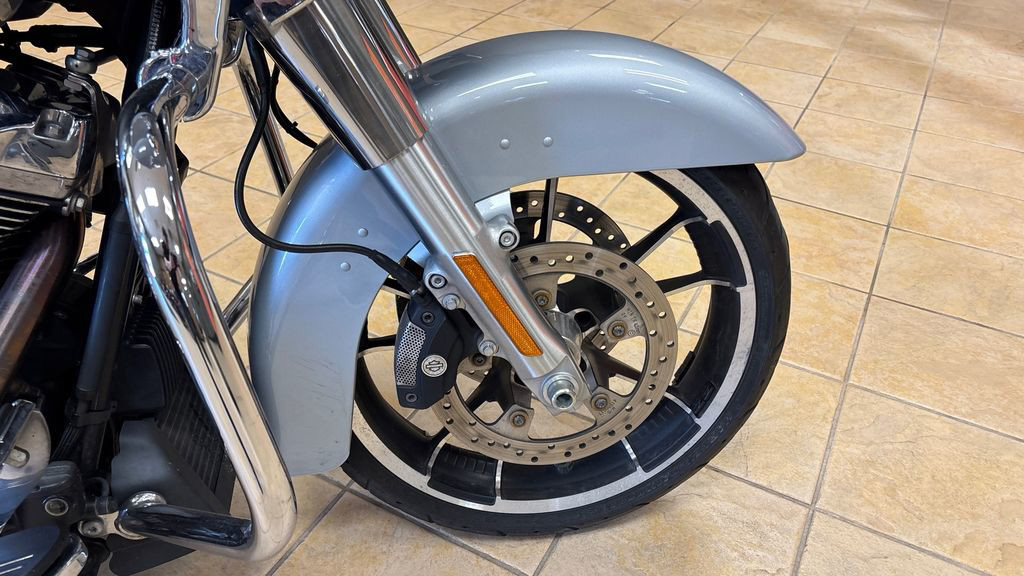 Road Glide®