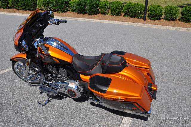 CVO® Street Glide®