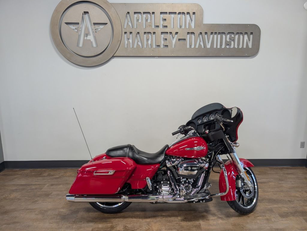 Street Glide®