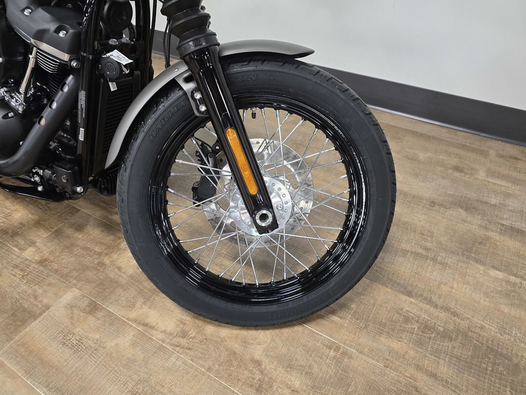 Softail® Street Bob®