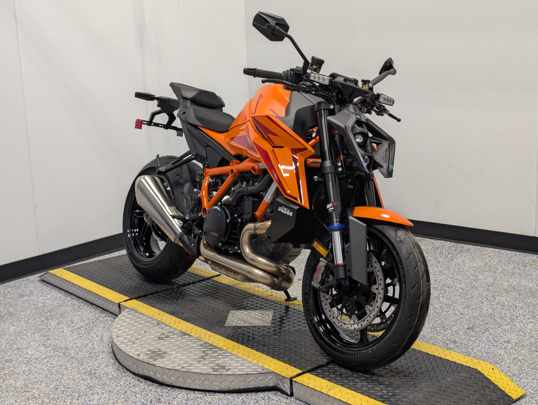 1390 Super Duke R