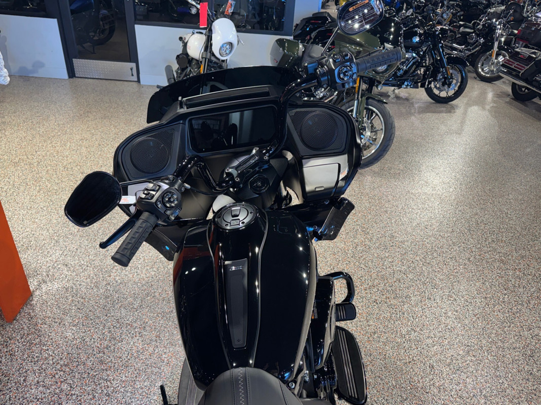 Road Glide®