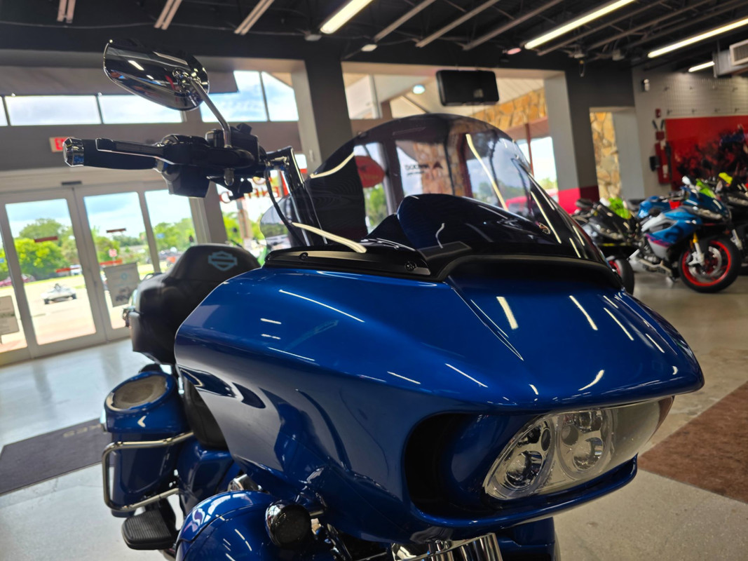 Road Glide® Ultra