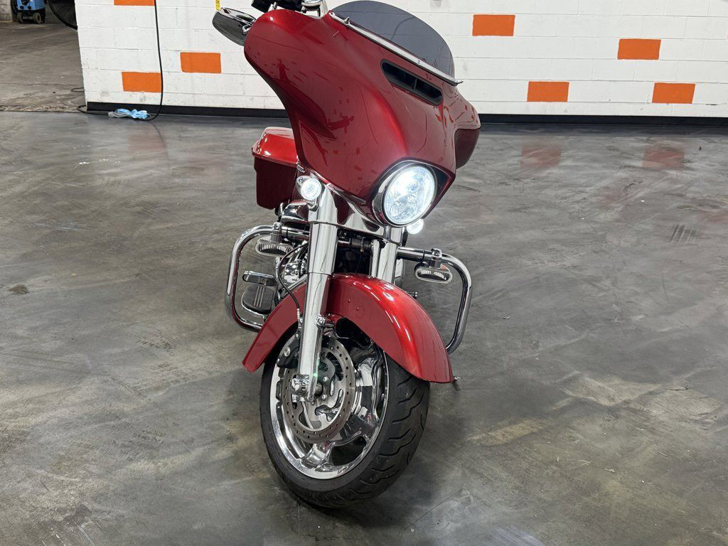 Street Glide®