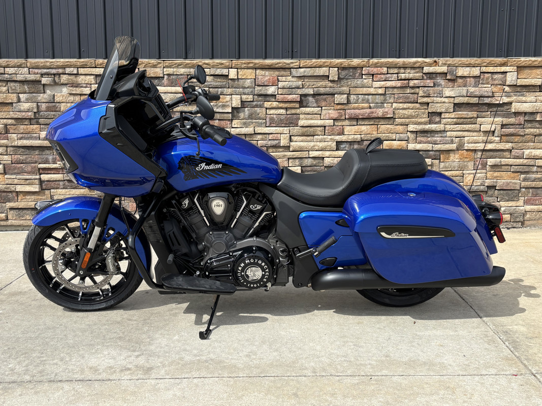 Challenger Dark Horse