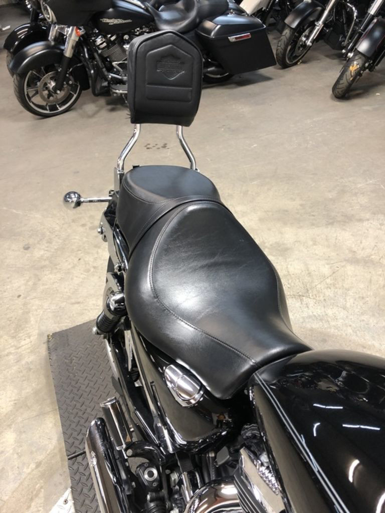 Sportster® SuperLow® 1200T