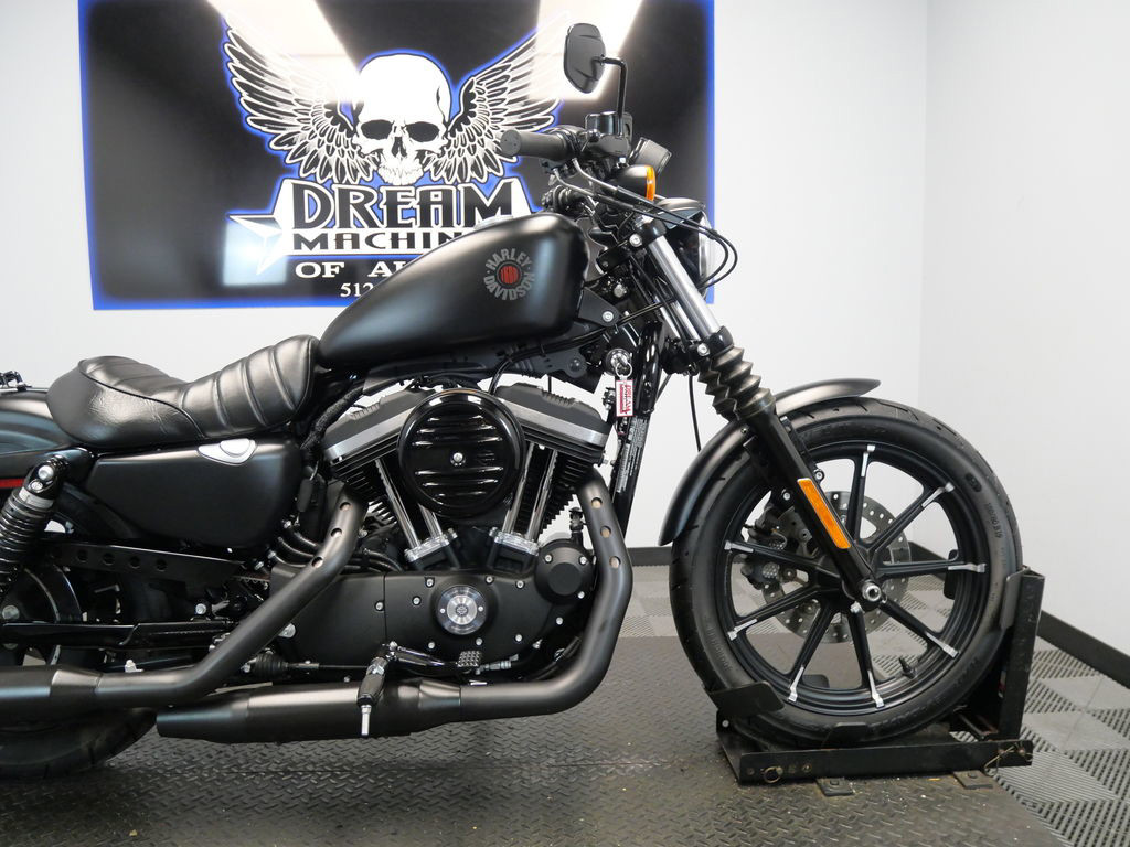 Iron 883®