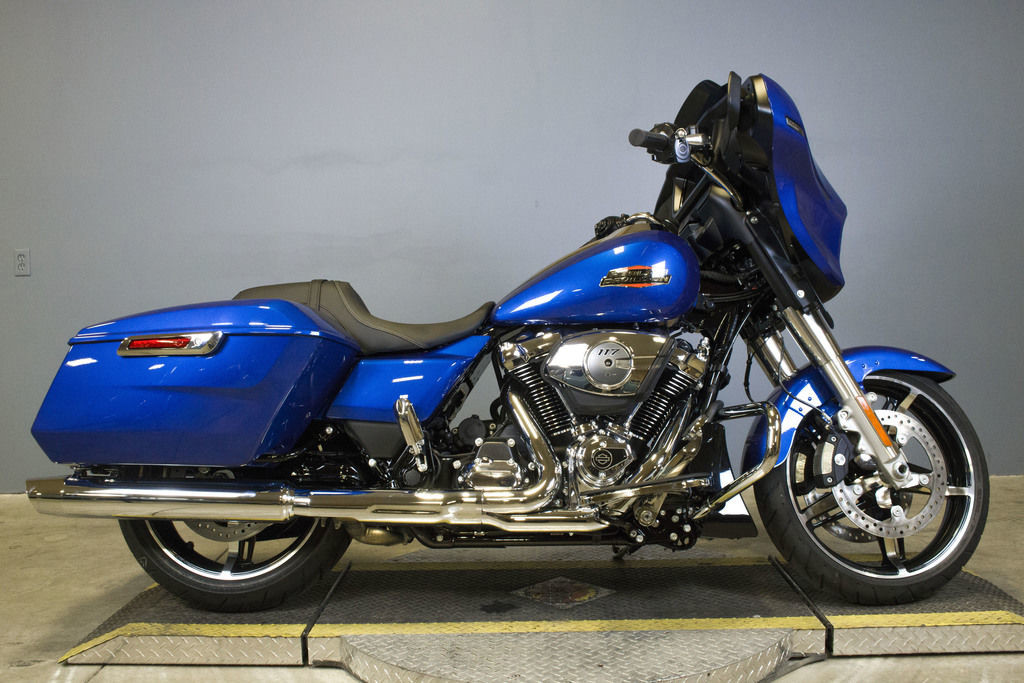 Street Glide®