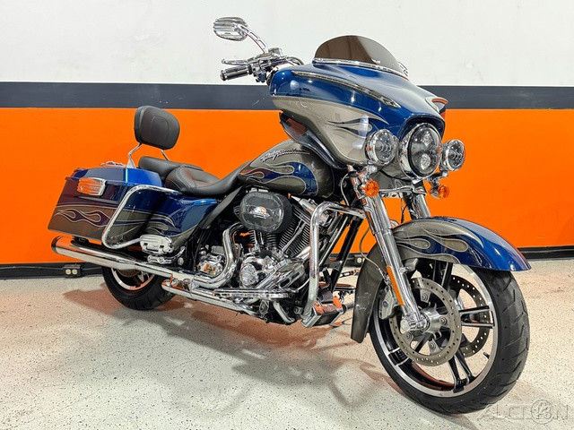 CVO® Ultra Classic® Electra Glide® 