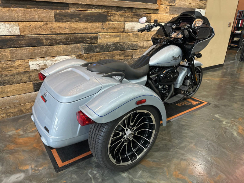 Road Glide® 3