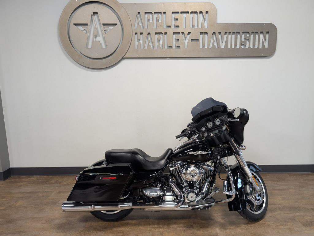 Street Glide®