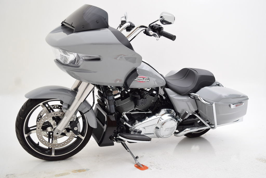 Road Glide®