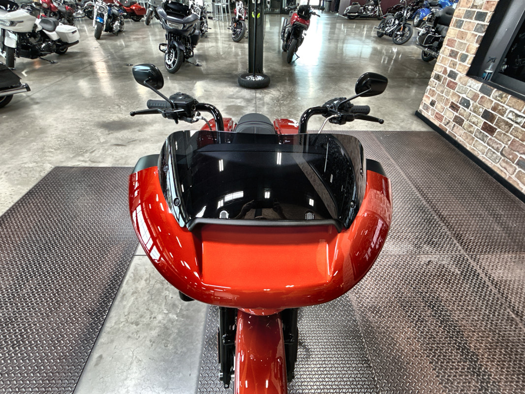 Road Glide®