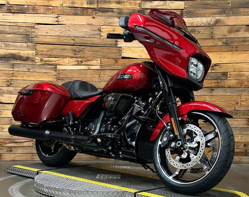 Street Glide®