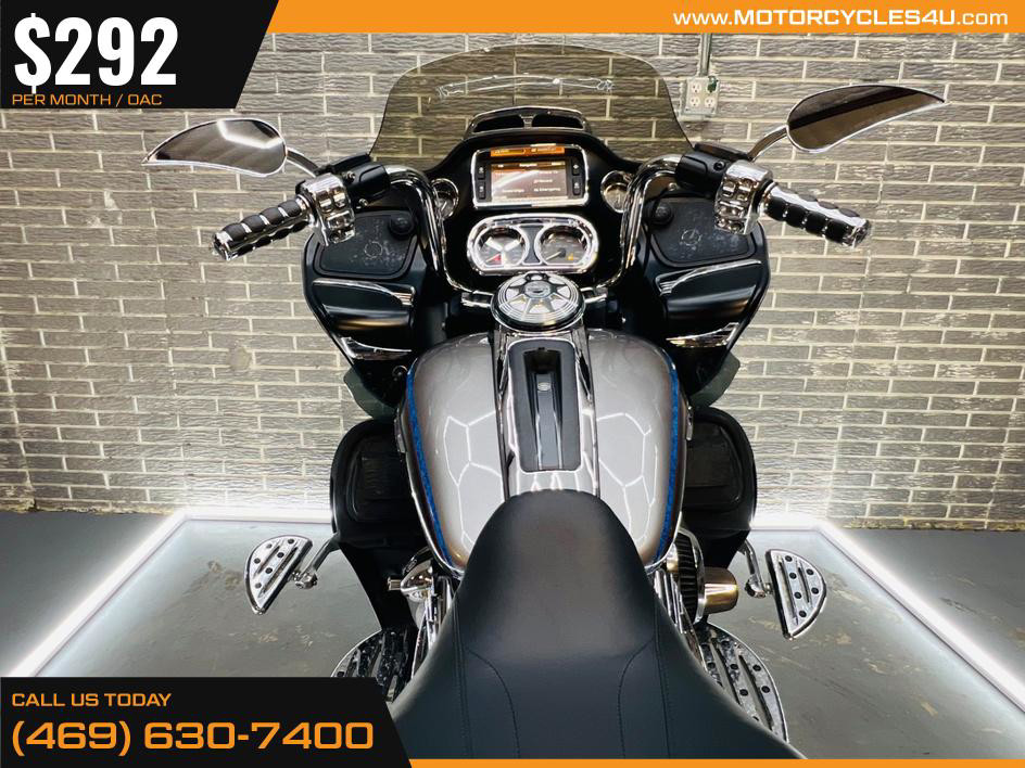 Road Glide® Ultra
